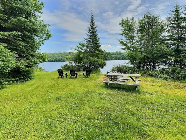 Bungalow For Sale in Quebec, Quebec