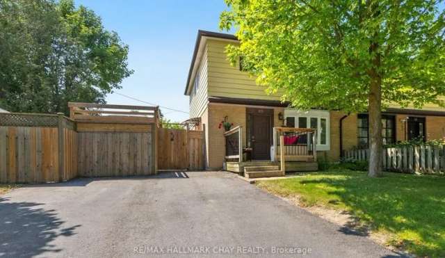 House For Sale in New Tecumseth, Ontario