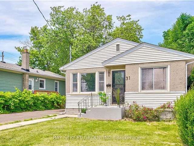 House For Sale in St. Catharines, Ontario