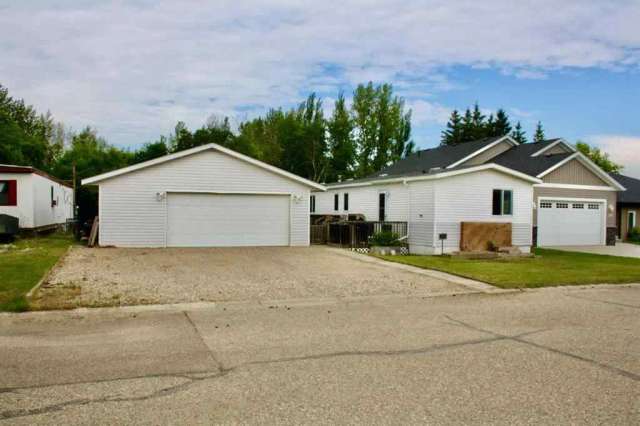 House For Sale in Assiniboia, Saskatchewan