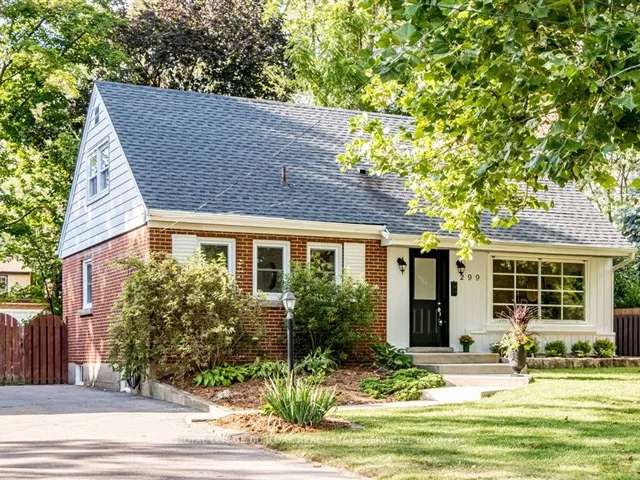 House For Sale in Burlington, Ontario