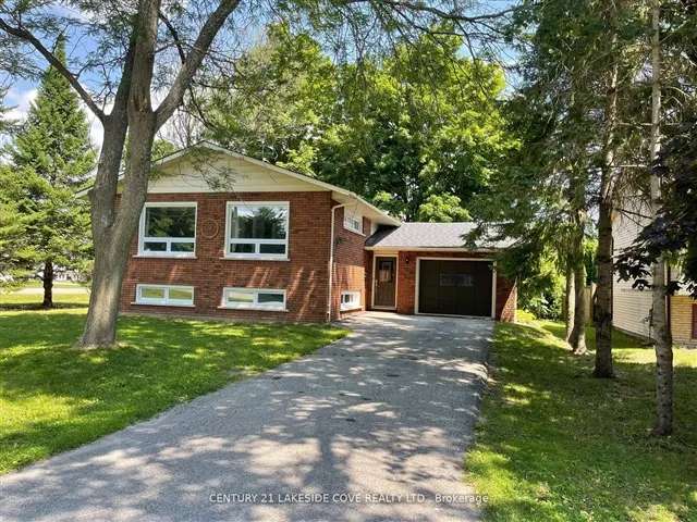 House For Sale in Oakville, Ontario