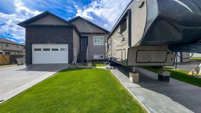 House For Sale in City of Cold Lake, Alberta