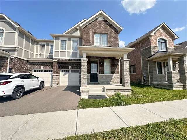 Townhouse For Rent in Richmond Hill, Ontario