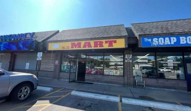 Commercial For Sale in Newmarket, Ontario