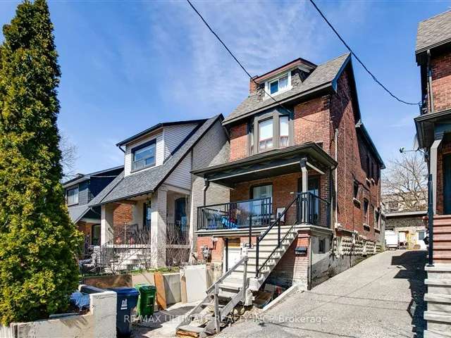 House For Sale in Toronto, Ontario