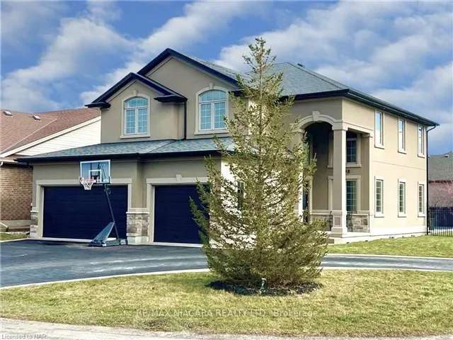 House For Sale in Niagara Falls, Ontario