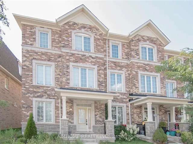 Townhouse For Rent in Oakville, Ontario