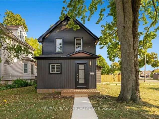 House For Sale in Port Colborne, Ontario