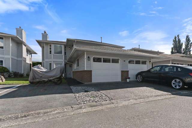 A $449,900.00 Townhouse with 2 bedrooms in Chilliwack Proper South, Chilliwack