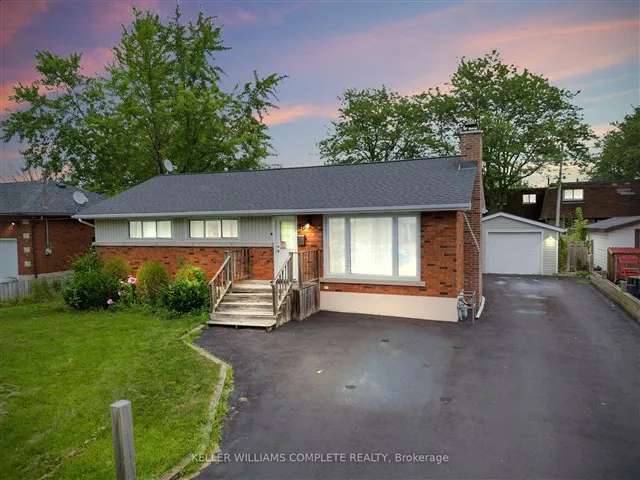 House For Sale in Welland, Ontario