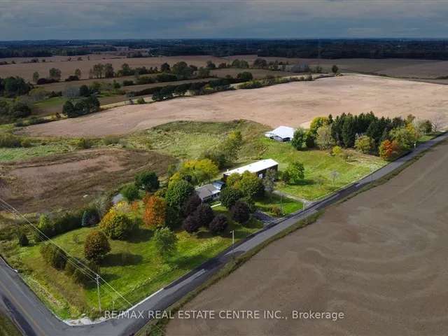 House For Sale in Bristol, Quebec