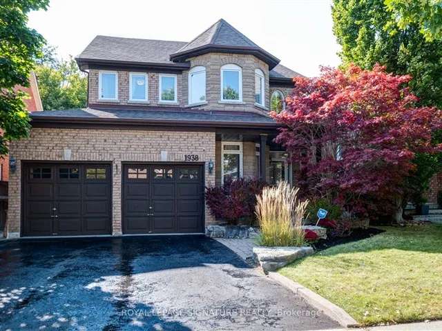 House For Sale in Pickering, Ontario