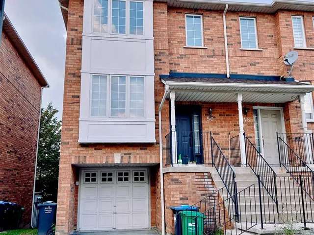 Townhouse For Rent in Mississauga, Ontario