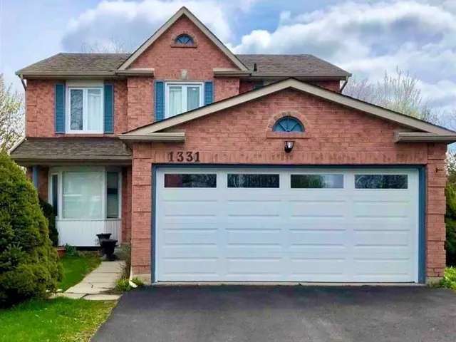 House For Rent in Pickering, Ontario