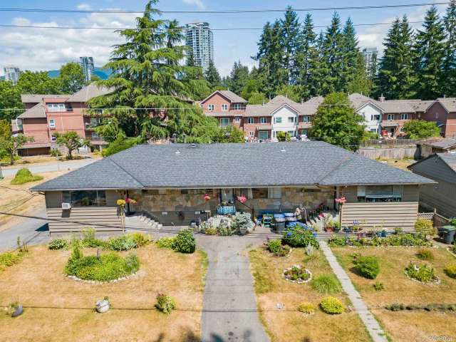 2751 KITCHENER Avenue in Port Coquitlam: Woodland Acres PQ House for sale : MLS®# R2795931