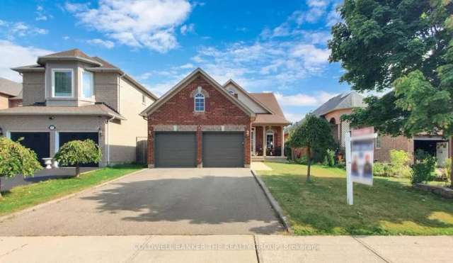 House For Sale in Brampton, Ontario