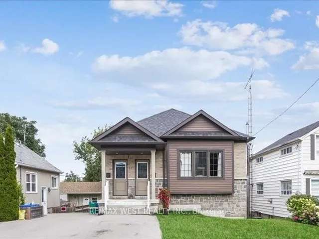 Duplex For Sale in Oshawa, Ontario