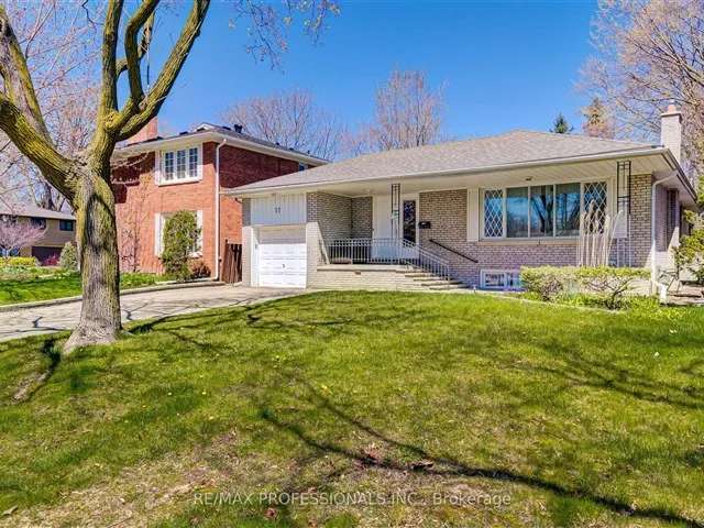 House For Sale in Toronto, Ontario