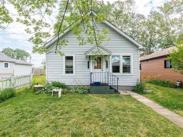 House For Sale in St. Catharines, Ontario