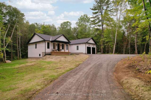 House For Sale in Huntsville, Ontario