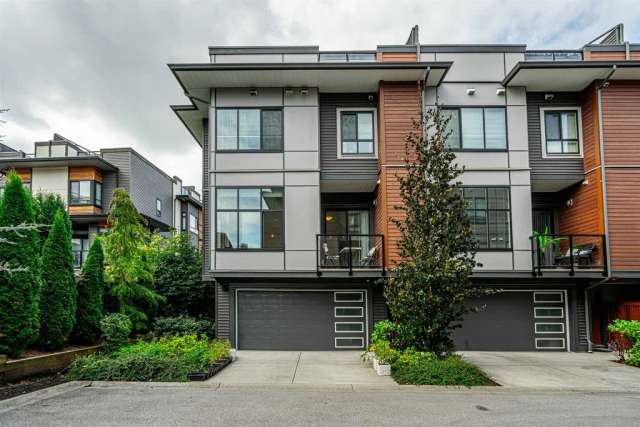 Townhouse For Sale in Township of Langley, British Columbia