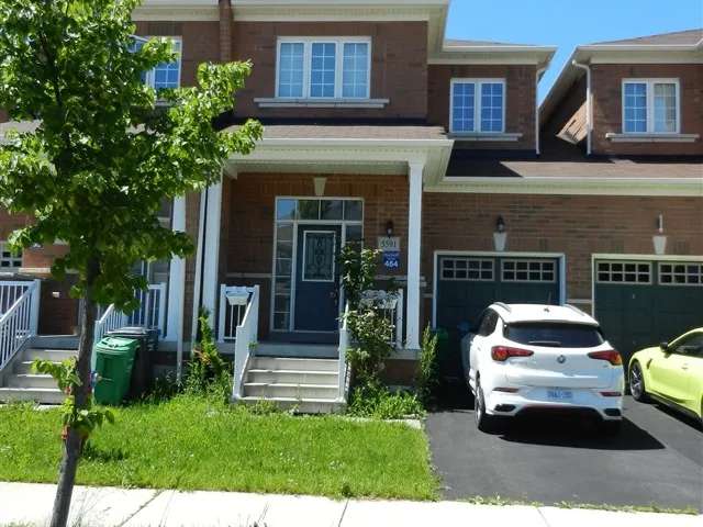 Townhouse For Rent in Mississauga, Ontario