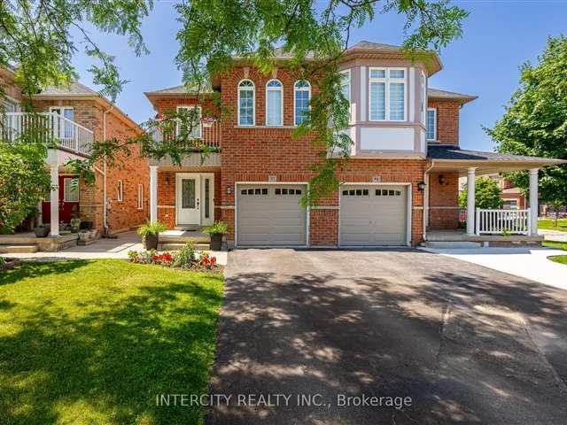 House For Sale in Vaughan, Ontario