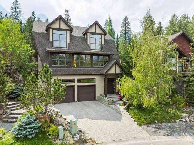 House For Sale in Canmore, Alberta