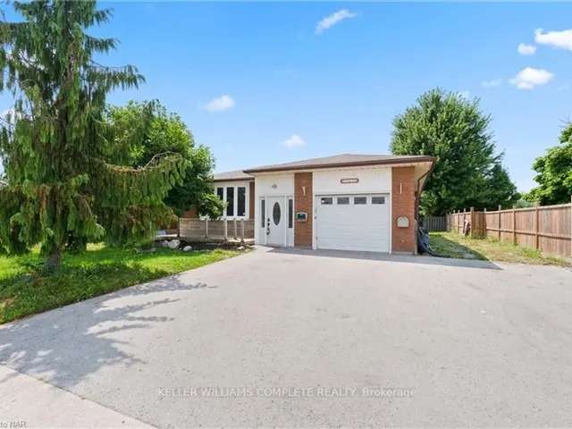 House For Sale in Welland, Ontario