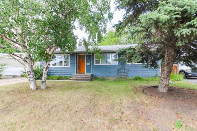 House For Sale in Fort Saskatchewan, Alberta