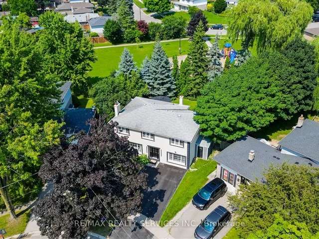 House For Sale in Georgetown, Ontario