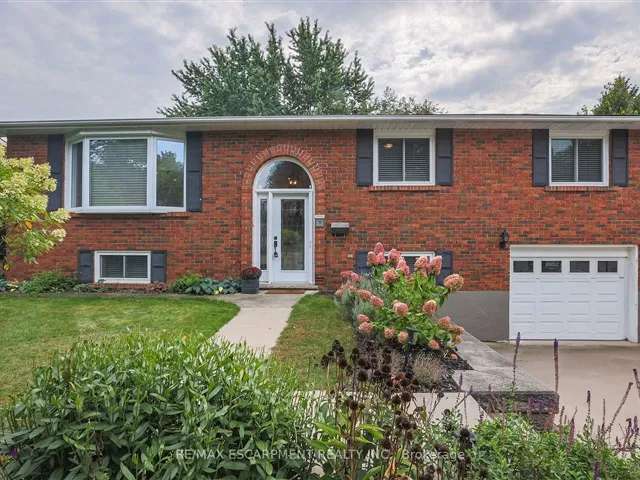 House For Sale in Grimsby, Ontario