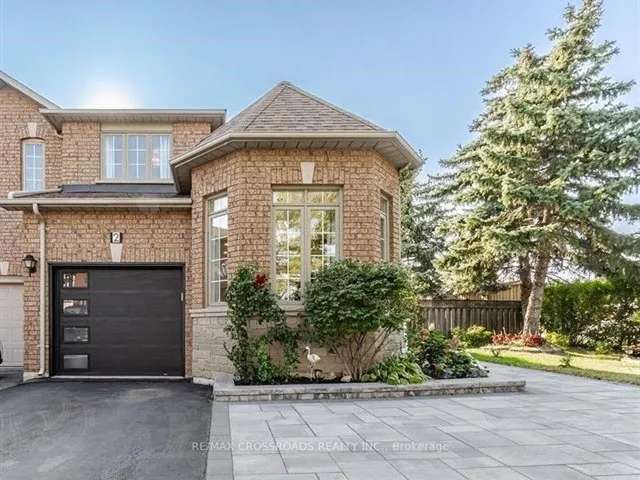 Townhouse For Rent in Vaughan, Ontario