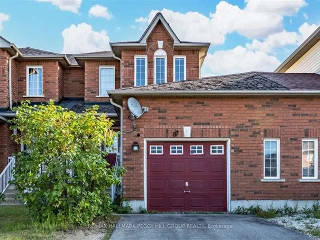 Townhouse For Rent in Barrie, Ontario