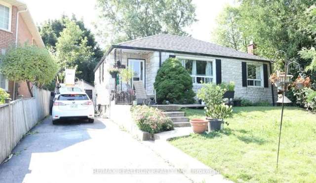 House For Sale in Huntsville, Ontario