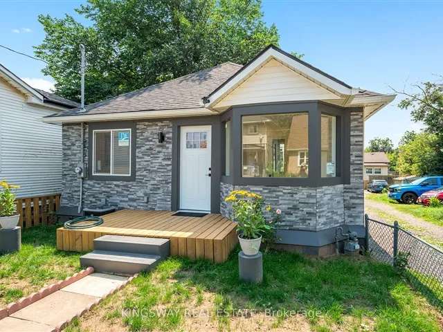 House For Sale in St. Catharines, Ontario