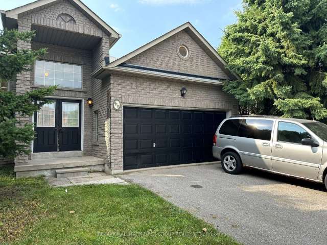 House For Sale in Oshawa, Ontario