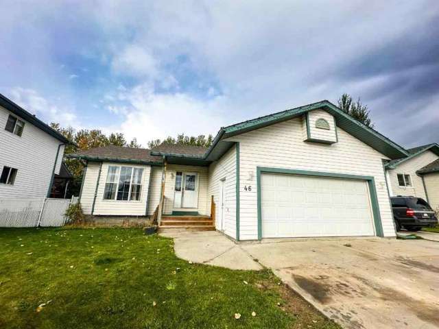 House For Sale in Whitecourt, Alberta