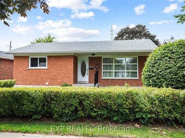 House For Sale in Ajax, Ontario