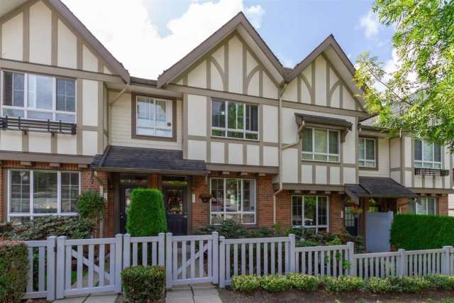 Townhouse For Sale in Coquitlam, British Columbia