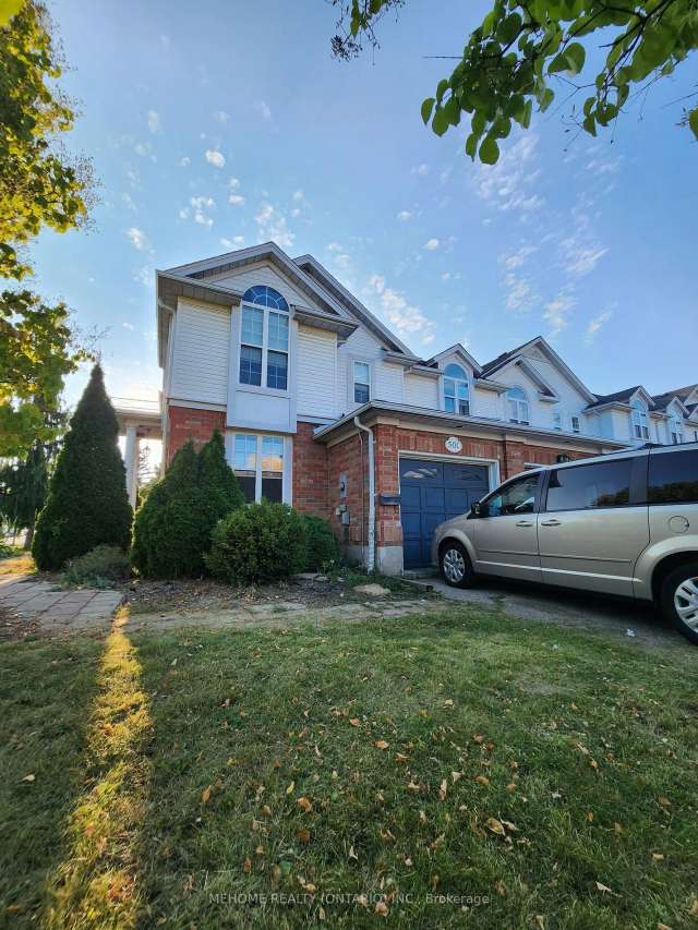 Townhouse For Rent in Waterloo, Ontario