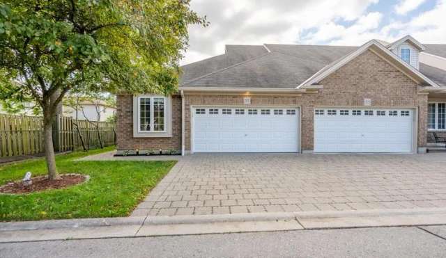 Townhouse For Sale in Unorganized Centre Parry Sound, Ontario