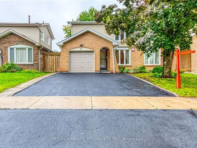 House For Sale in Brampton, Ontario