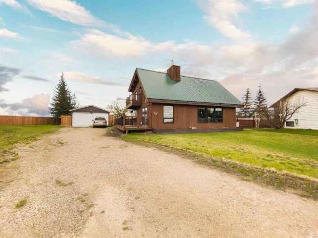 House For Sale in Camrose, Alberta