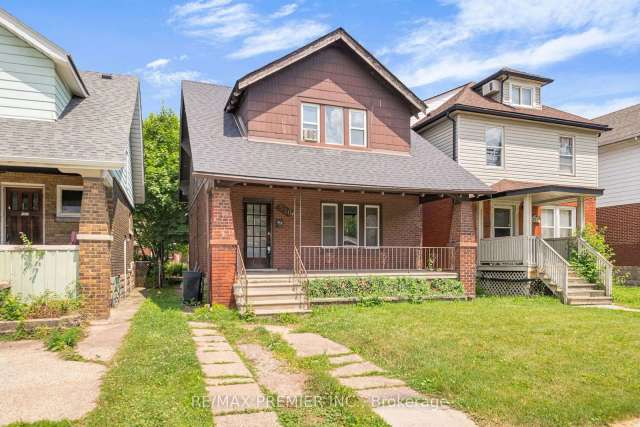 House For Sale in Windsor, Ontario