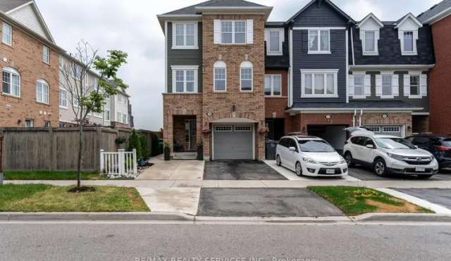 Townhouse For Sale in Brampton, Ontario