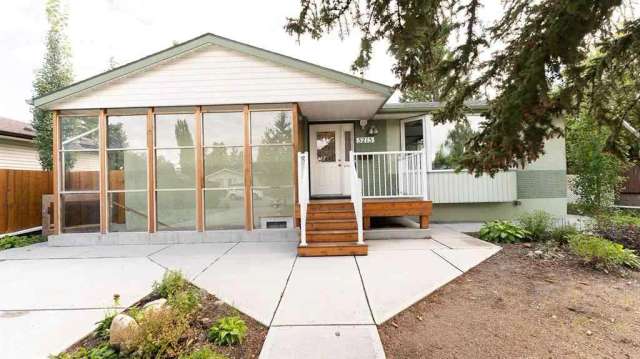 House For Sale in Calgary, Alberta