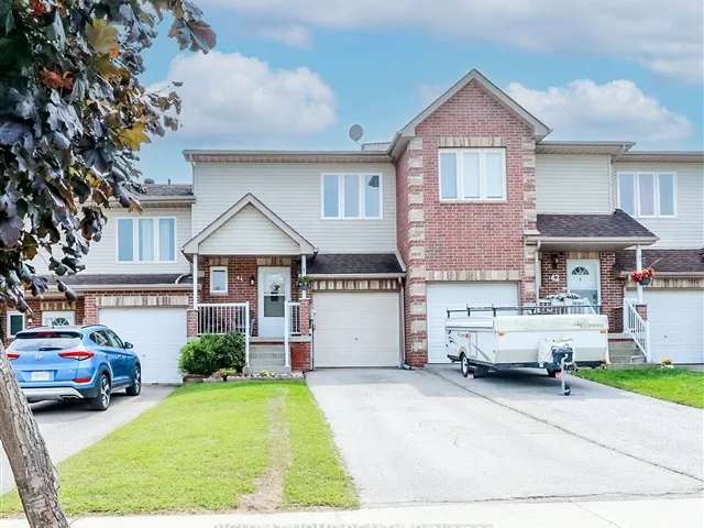 Townhouse For Sale in Essa, Ontario