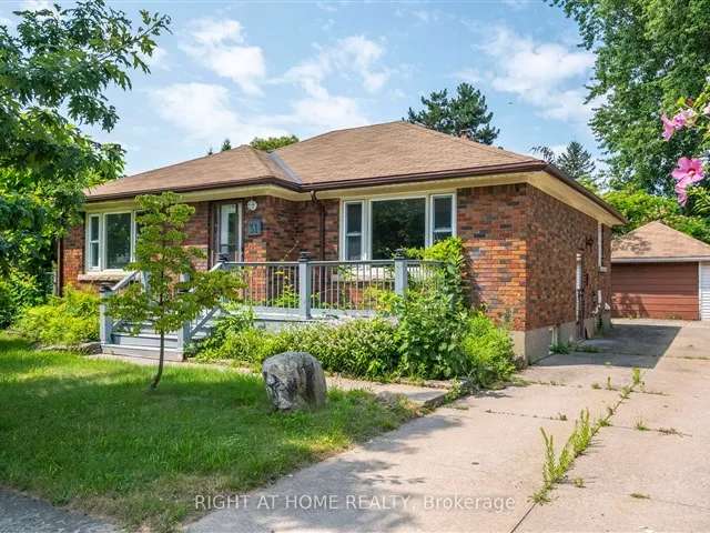 House For Sale in St. Catharines, Ontario